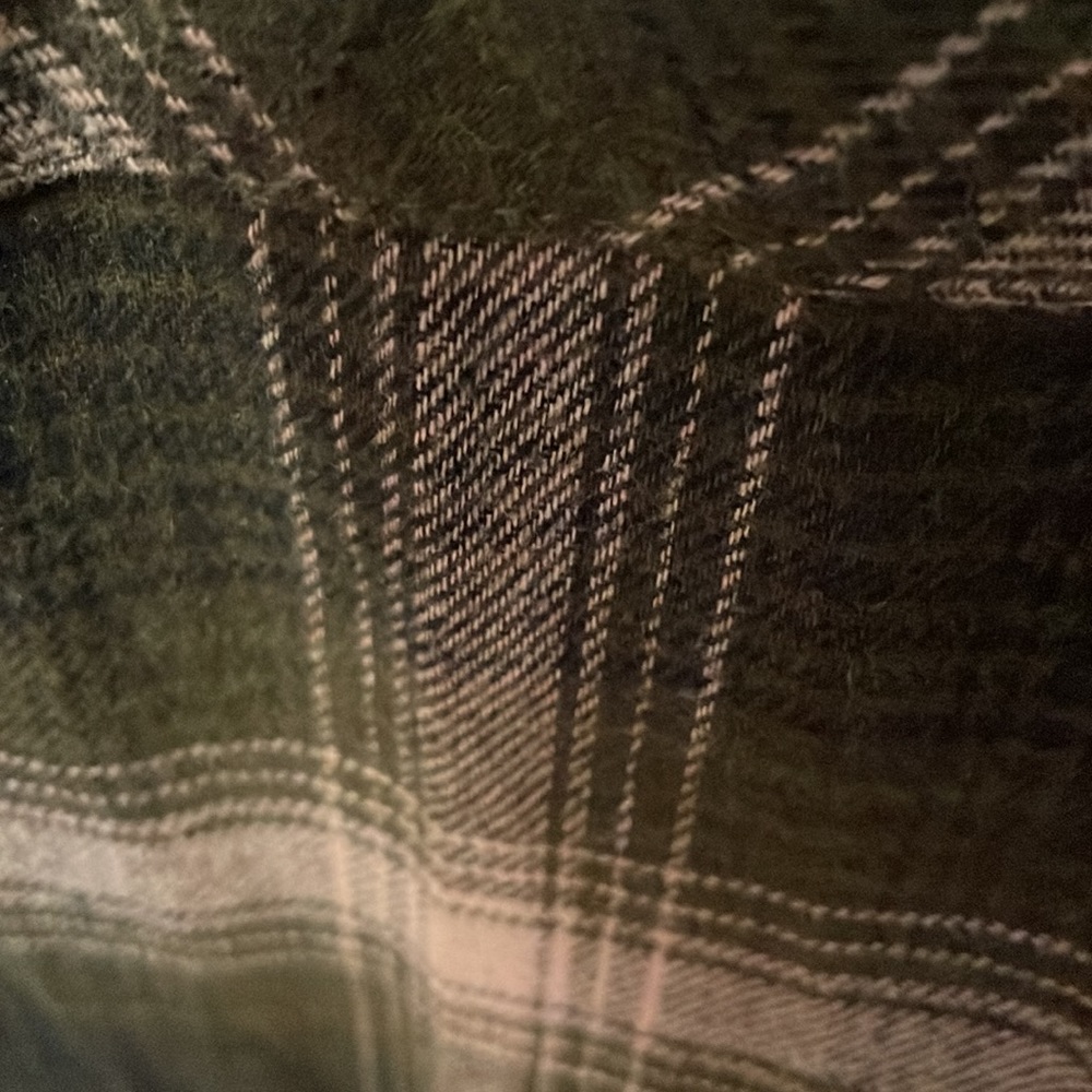 NWOT Passport women’s light flannel long sleeve button down top size M. - Picture 4 of 10